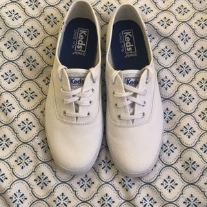 BRAND NEW WHITE KEDS